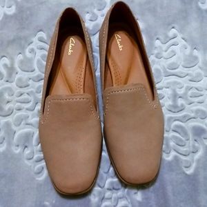 Clarks flats